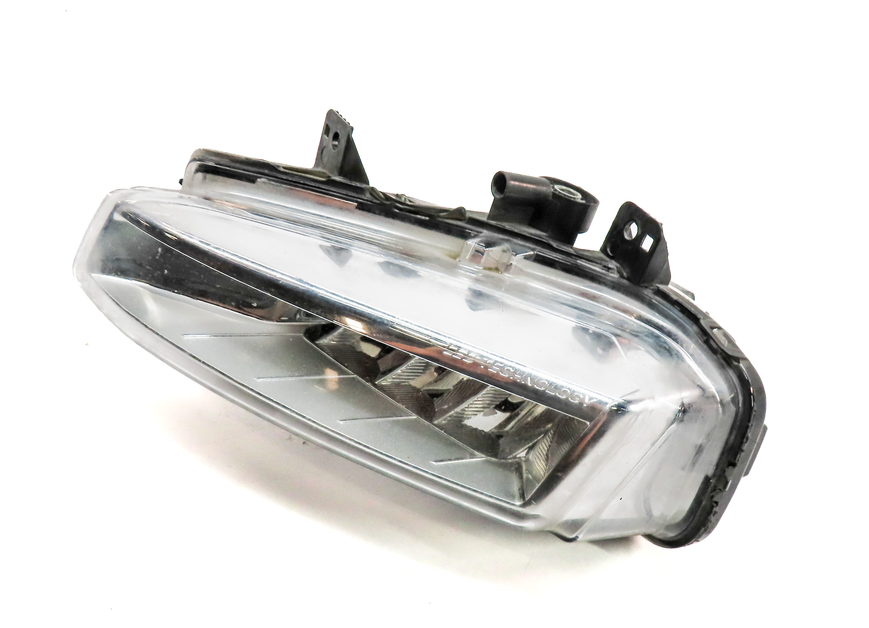 2015-2019 LAND ROVER DISCOVERY SPORT (L550) FRONT LEFT FOGLIGHT FOG LIGHT LAMP — exact item pictured